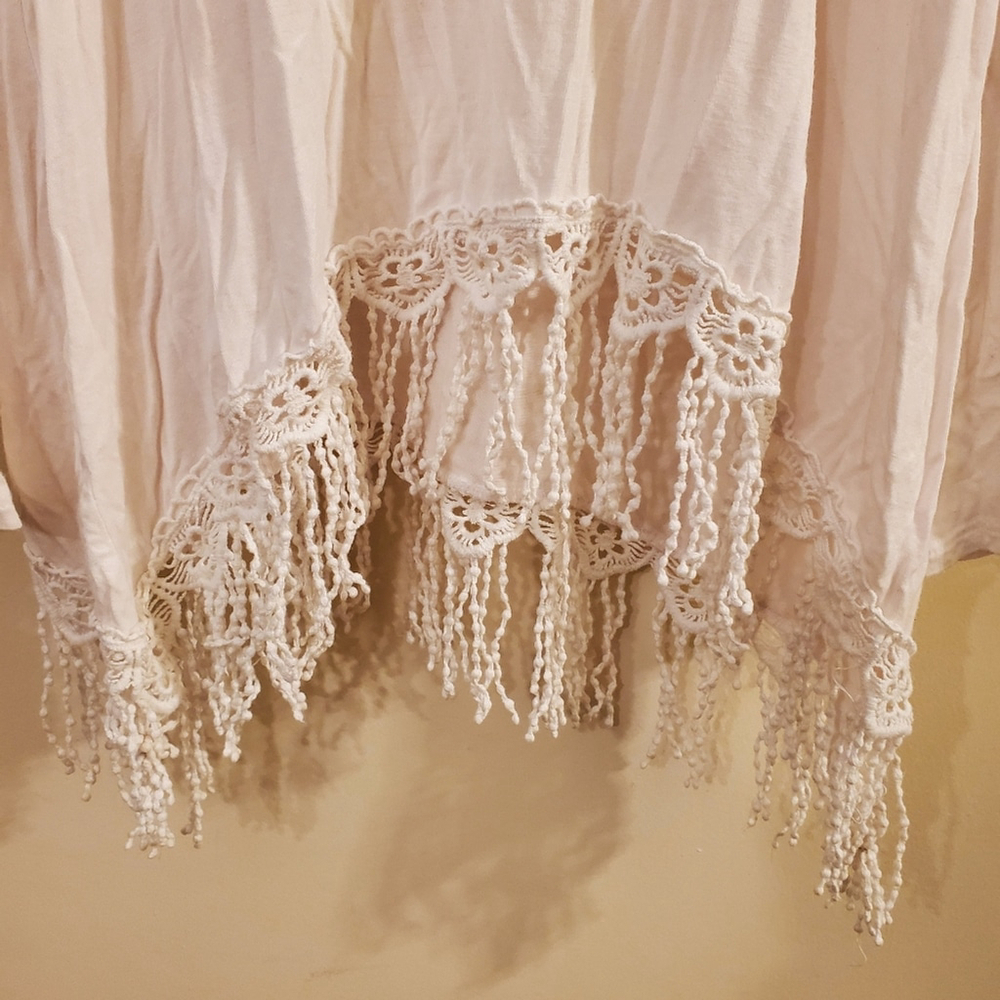 Flowy Boho White Tunic - Picture 2 of 4